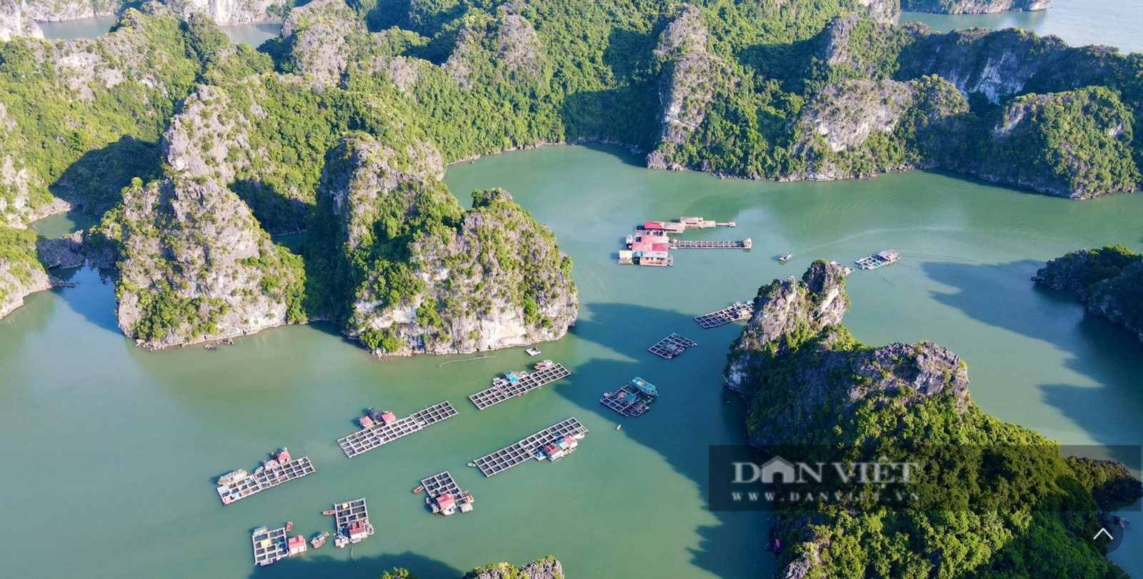 Vịnh Hạ Long: Bản giao hưởng của đá - nước và thời gian