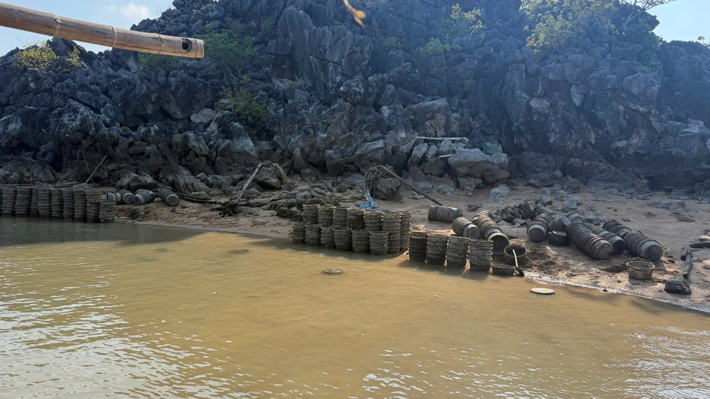 Phát hiện, ngăn chặn hoạt động nuôi trồng thuỷ sản trái phép tại khu vực Trà Thần, Vườn quốc gia Bái Tử Long