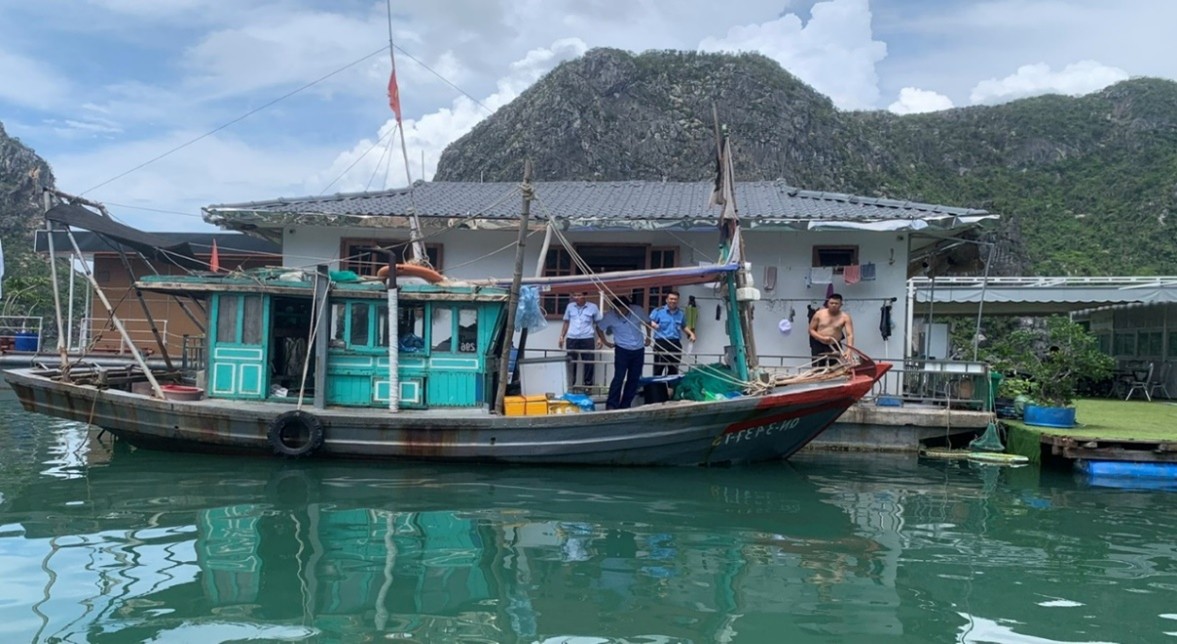 Ban Quản lý Di sản thế giới vịnh Hạ Long - Yên Tử Tăng cường tuần tra, xử lý vi phạm IUU, góp phần bảo vệ nguồn lợi thủy sản và gìn giữ Di sản Vịnh Hạ Long