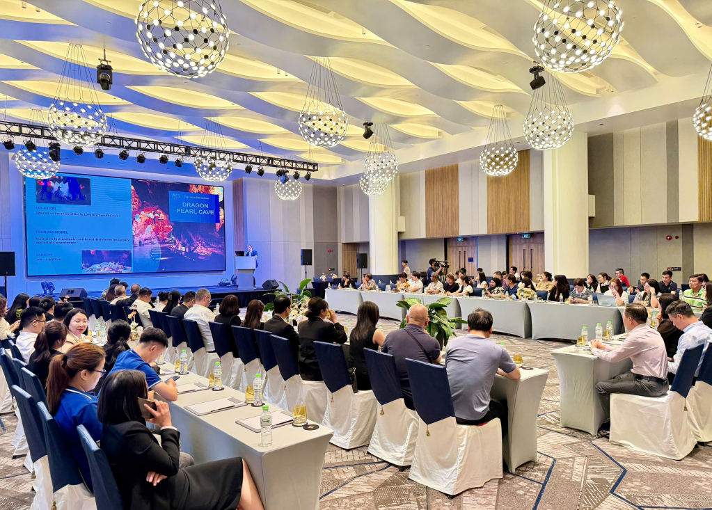 Đoàn famtrip quốc tế khảo sát, kết nối du lịch Quảng Ninh