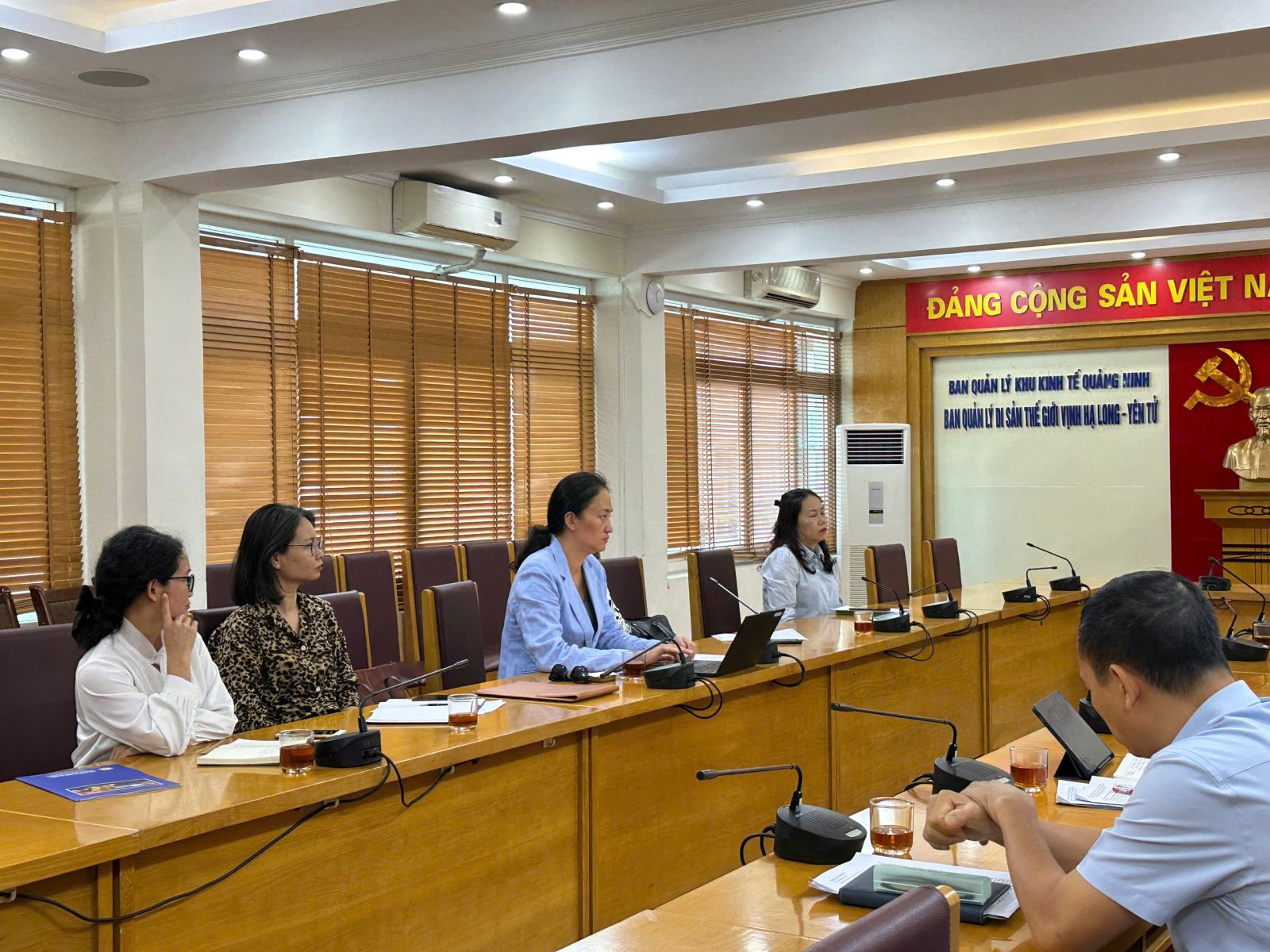 Ban Quản lý di sản thế giới vịnh Hạ Long – Yên Tử làm việc với văn phòng UNESCO tại Hà Nội