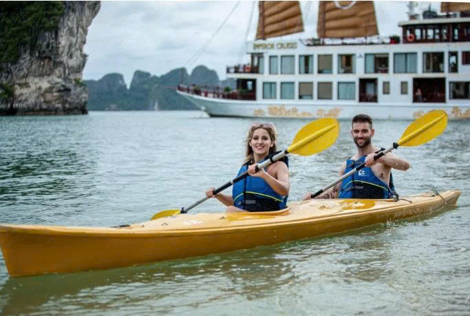 Hơn 91% khách đến vịnh Hạ Long là người nước ngoài