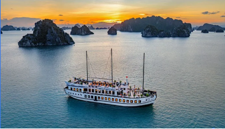Du thuyền trên vịnh Hạ Long: Trải nghiệm kỳ quan từ một góc nhìn mới