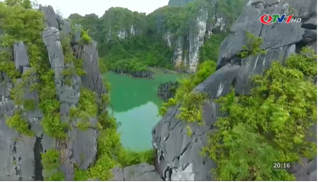 Bảo tồn văn hóa gắn với phát triển du lịch trên vịnh Hạ Long