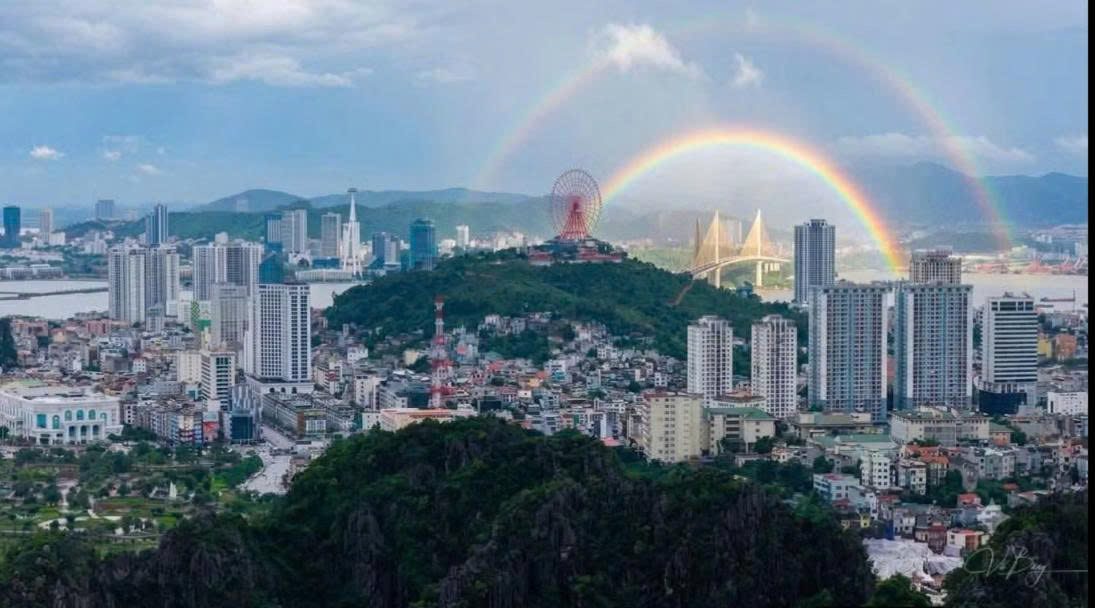 Hạ Long ngày mới