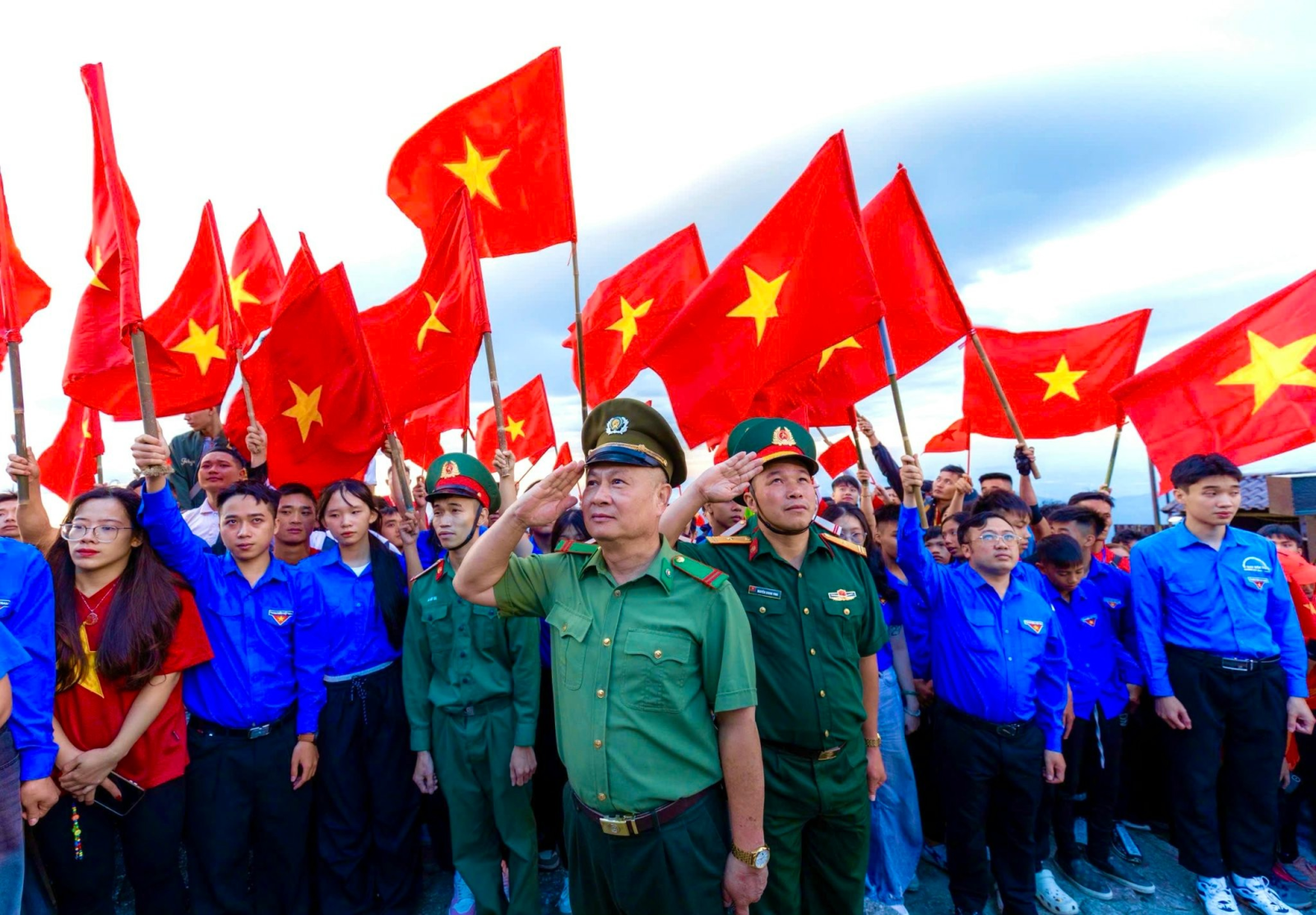 Rạng rỡ Việt Nam – Hướng về non thiêng Yên Tử, tự hào Dân tộc