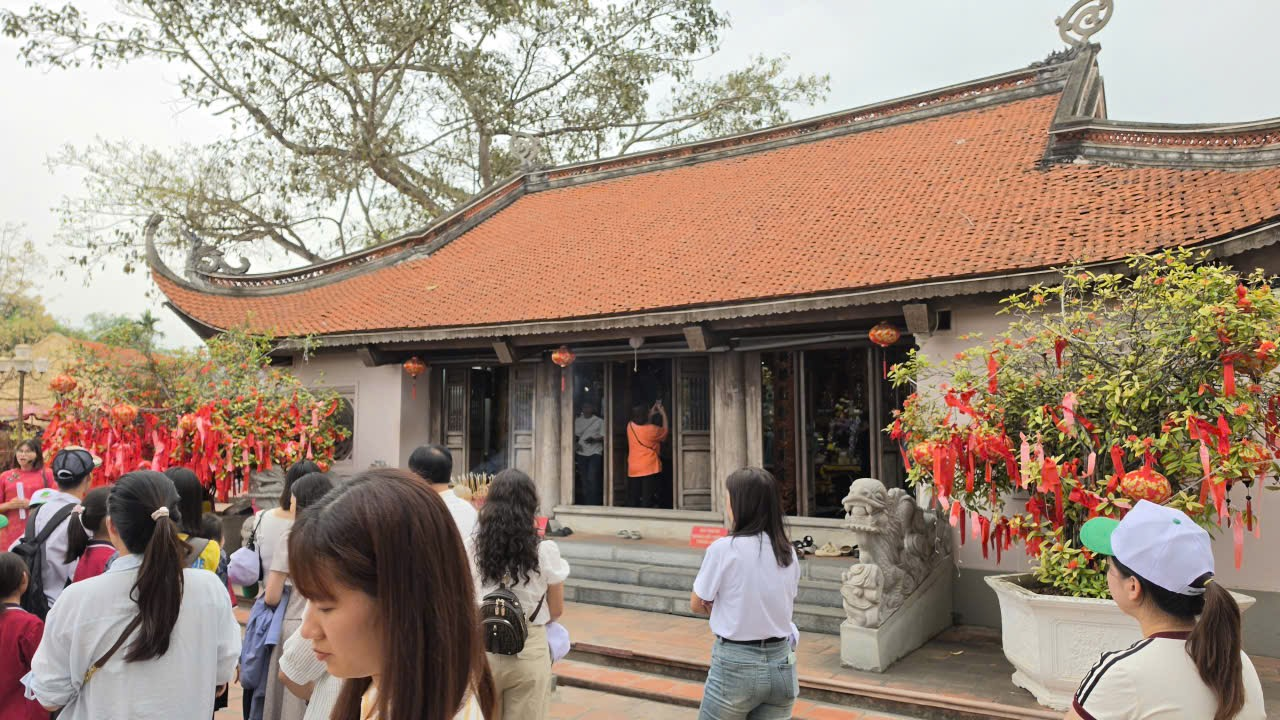 Lễ giỗ Quốc Mẫu Vua Bà là một nét đẹp văn hóa tâm linh đặc sắc, đặc biệt là đối với người dân vùng di sản ven sông Bạch Đằng