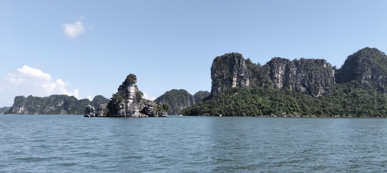 Hòn Xếp, tác phẩm điêu khắc kỳ vĩ giữa lòng vịnh Hạ Long