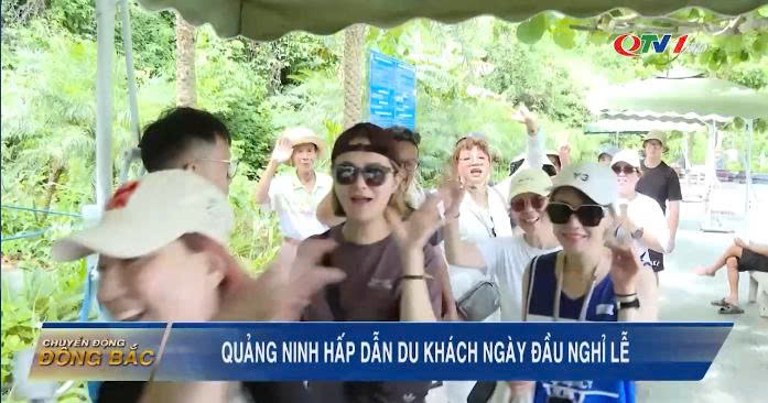 Quảng Ninh hấp dẫn du khách ngày đầu nghỉ lễ