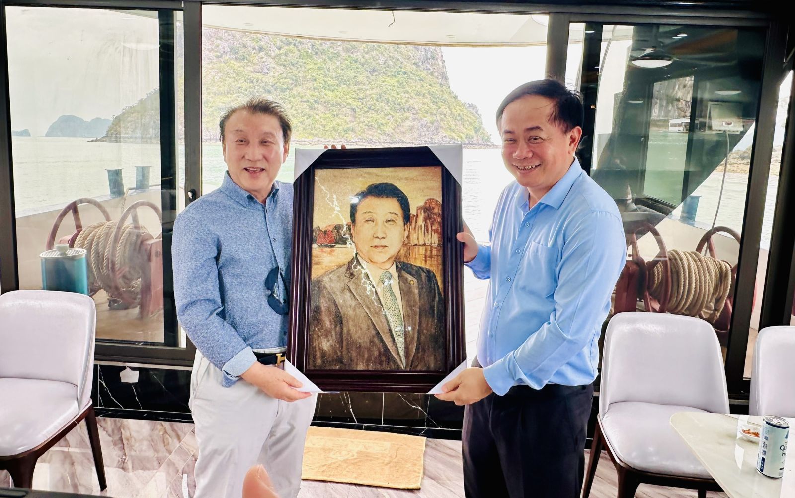 Đoàn phóng viên Truyền hình Gangwon – Hàn Quốc khảo sát quảng bá di sản vịnh Hạ Long